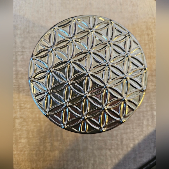 Bath & Body Works Candle, Strawberry Pound Cake, NEW - Picture 3 of 5